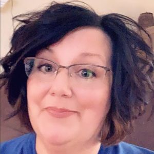 Meet your Posher, Casie